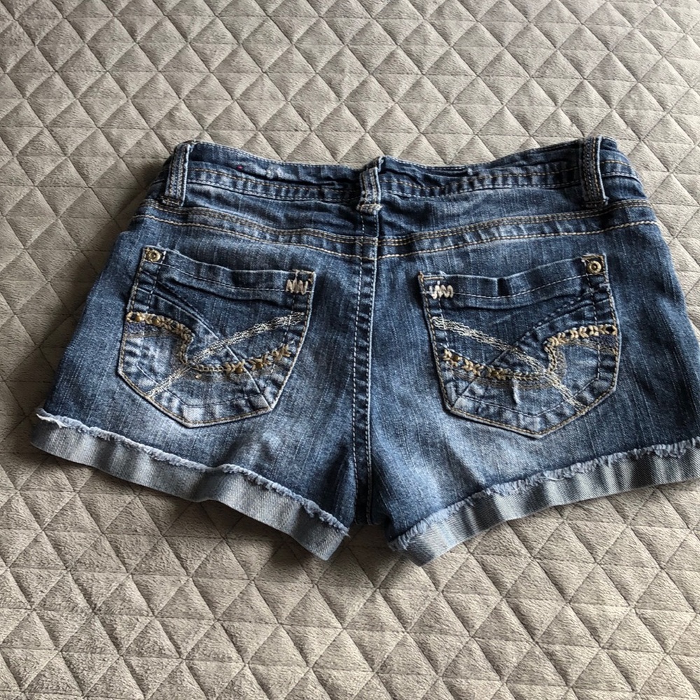Wallflower Denim Jean Shorts - Picture 2 of 7
